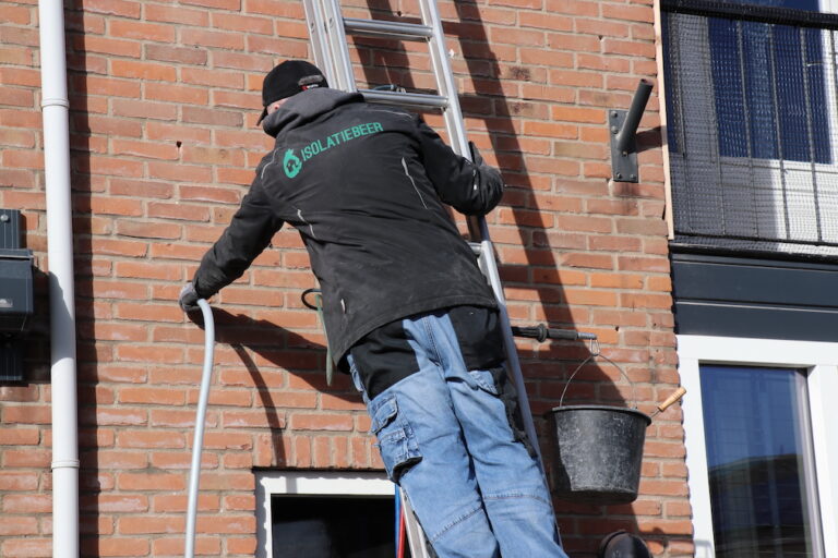 Spouwmuurisolatie Hendrik-Ido-Ambacht - Isolatiebeer